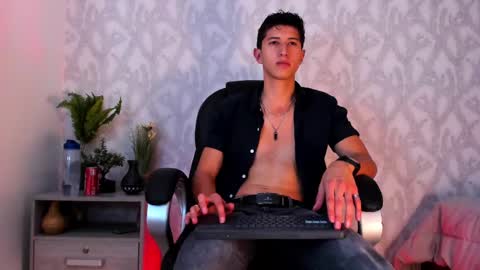 Snapshot of dorian_mystery chatting on December 16, 2024, 5:49 am dorian_mystery online show from December 16, 2024, 5:49 am