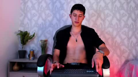 Snapshot of dorian_mystery chatting on January 10, 2025, 2:35 am dorian_mystery online show from January 10, 2025, 2:35 am