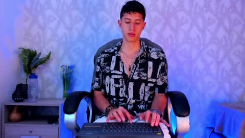 Snapshot of dorian_mystery chatting on January 25, 2025, 8:42 am dorian_mystery online show from January 25, 2025, 8:42 am