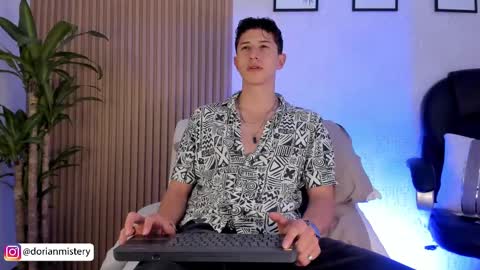 Snapshot of dorian_mystery chatting on September 15, 2025, 12:43 am dorian_mystery online show from September 15, 2025, 12:43 am