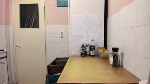 menu  below online show from December 1, 2024, 8:53 pm