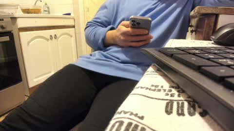 menu  below online show from December 25, 2024, 6:09 pm