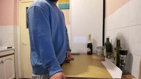 menu  below online show from November 10, 2025, 1:59 am