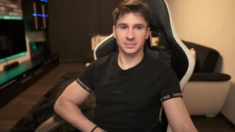 Snapshot of dorianreyes chatting on February 6, 2025, 3:48 am Dorian Reyes online show from February 6, 2025, 3:48 am