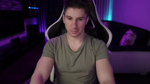 Snapshot of dorianreyes chatting on February 24, 2025, 11:09 pm Dorian Reyes online show from February 24, 2025, 11:09 pm