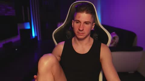 Snapshot of dorianreyes chatting on November 5, 2025, 10:10 pm Dorian Reyes online show from November 5, 2025, 10:10 pm