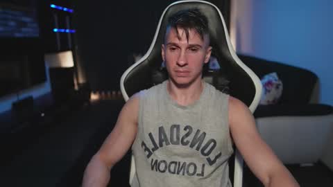 Snapshot of dorianreyes chatting on November 9, 2025, 1:04 am Dorian Reyes online show from November 9, 2025, 1:04 am