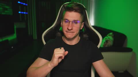 Snapshot of dorianreyes chatting on November 15, 2025, 12:52 am Dorian Reyes online show from November 15, 2025, 12:52 am