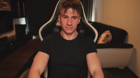 Snapshot of dorianreyes chatting on November 16, 2025, 1:00 am Dorian Reyes online show from November 16, 2025, 1:00 am