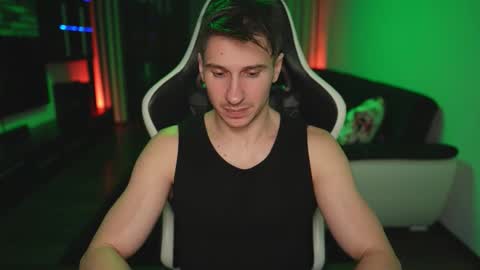 Snapshot of dorianreyes chatting on November 30, 2025, 12:25 am Dorian Reyes online show from November 30, 2025, 12:25 am