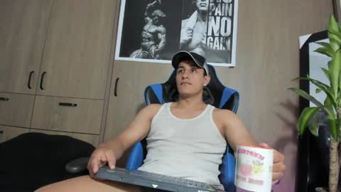 Snapshot of dorman_boy chatting on May 26, 2026, 3:24 am dorman_boy online show from May 26, 2026, 3:24 am