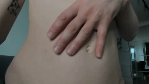 Snapshot of dormineaa chatting on May 7, 2026, 3:45 am dormineaa online show from May 7, 2026, 3:45 am