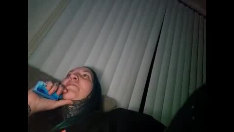 dosedgirl online show from January 2, 2025, 10:16 am