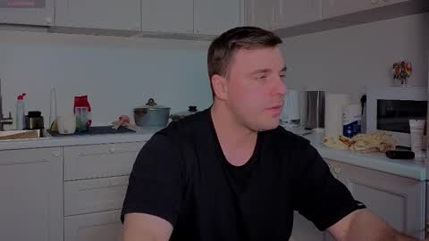 Sasha online show from December 14, 2025, 6:34 pm