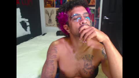 Snapshot of dostoyrodia_34 chatting on April 19, 2026, 2:44 am will online show from April 19, 2026, 2:44 am