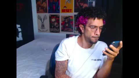 Snapshot of dostoyrodia_34 chatting on April 21, 2026, 9:28 pm will online show from April 21, 2026, 9:28 pm