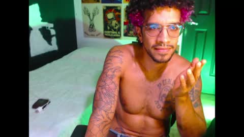 Snapshot of dostoyrodia_34 chatting on April 24, 2026, 11:07 pm will online show from April 24, 2026, 11:07 pm