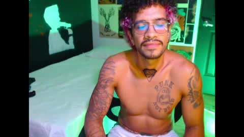 Snapshot of dostoyrodia_34 chatting on May 25, 2026, 11:11 pm will online show from May 25, 2026, 11:11 pm