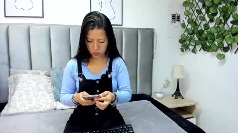 Vall  Lufan  online show from February 25, 2026, 12:37 pm