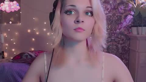 Angie online show from November 7, 2025, 12:10 am