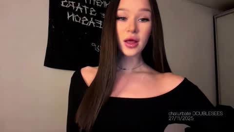 MOLLYYYY dont forget to give me a thumb up online show from November 27, 2025, 2:08 pm