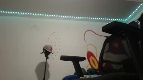 douglas_drake online show from June 14, 2026, 1:03 am