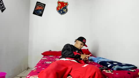 douglas_gallegos online show from January 27, 2025, 4:41 am