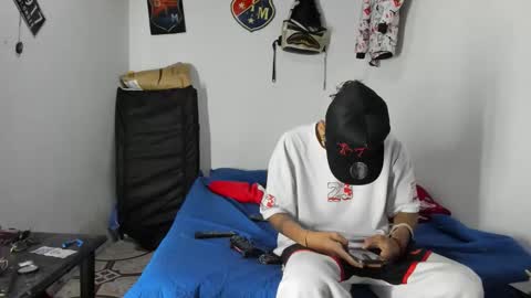 Snapshot of douglas_gallegos chatting on February 16, 2026, 5:47 am douglas_gallegos online show from February 16, 2026, 5:47 am