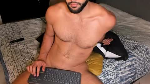 douglasskingjr online show from June 25, 2026, 5:39 pm