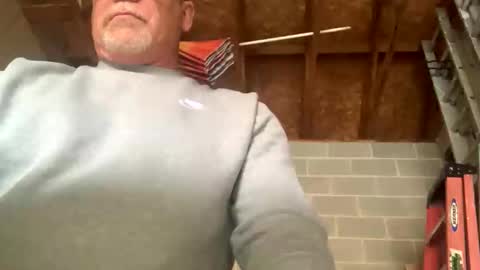 douglikes3xd online show from December 21, 2025, 8:05 pm