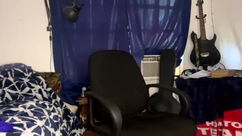 MrPirated online show from March 4, 2025, 8:49 pm