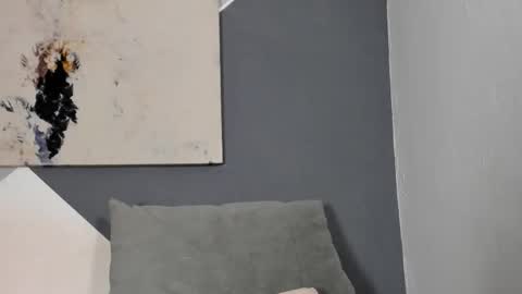 Gabrielle online show from November 21, 2025, 4:00 am