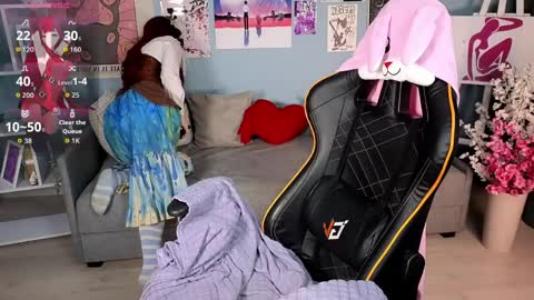 Draculaura online show from April 4, 2026, 10:35 am