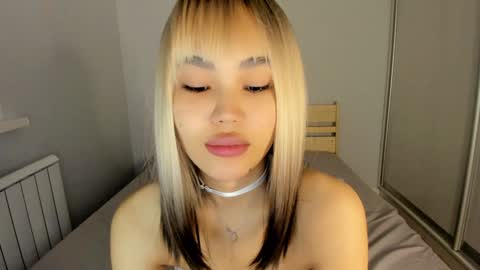 Snapshot of dragon_princesss chatting on December 28, 2024, 1:49 pm Airi online show from December 28, 2024, 1:49 pm