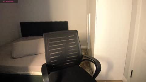 Snapshot of dragon_princesss chatting on March 10, 2025, 2:37 pm Airi online show from March 10, 2025, 2:37 pm