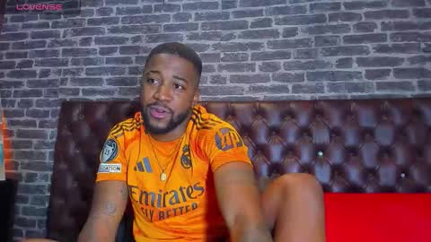 Snapshot of drake_nassir4 chatting on February 4, 2026, 2:56 pm ---Drake--- online show from February 4, 2026, 2:56 pm