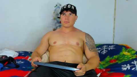 drake_xion1 online show from December 24, 2024, 3:27 am