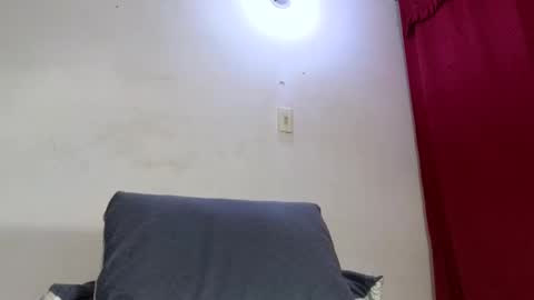 Andrs  Independent Model online show from February 15, 2025, 7:39 pm