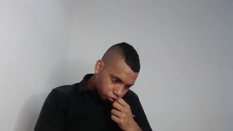 drako_monstercock online show from June 24, 2026, 6:40 pm