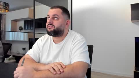 Draven A online show from February 7, 2025, 2:47 pm