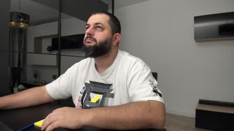 Snapshot of dravenpeak chatting on September 11, 2025, 1:17 am DravenPeak online show from September 11, 2025, 1:17 am