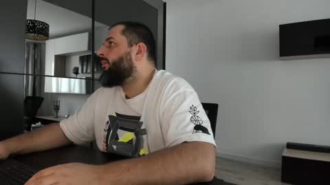 Snapshot of dravenpeak chatting on September 13, 2025, 2:17 pm DravenPeak online show from September 13, 2025, 2:17 pm