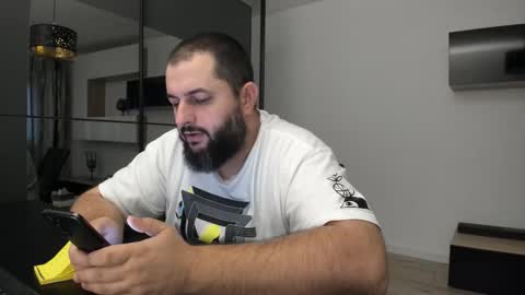 Snapshot of dravenpeak chatting on September 14, 2025, 3:22 pm DravenPeak online show from September 14, 2025, 3:22 pm