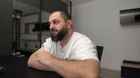 Snapshot of dravenpeak chatting on September 26, 2025, 7:29 pm DravenPeak online show from September 26, 2025, 7:29 pm