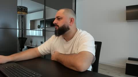 Snapshot of dravenpeak chatting on October 17, 2025, 8:28 am DravenPeak online show from October 17, 2025, 8:28 am