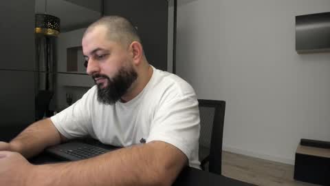 Snapshot of dravenpeak chatting on October 20, 2025, 2:45 am DravenPeak online show from October 20, 2025, 2:45 am