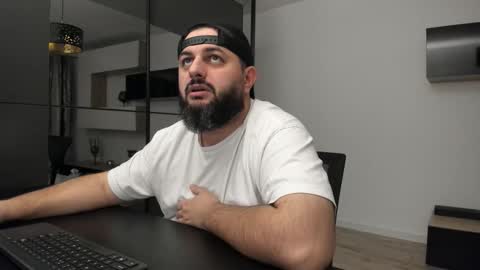 Snapshot of dravenpeak chatting on October 31, 2025, 5:36 pm DravenPeak online show from October 31, 2025, 5:36 pm