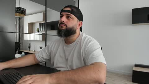 Snapshot of dravenpeak chatting on November 1, 2025, 10:06 am DravenPeak online show from November 1, 2025, 10:06 am