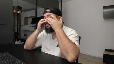 Snapshot of dravenpeak chatting on November 5, 2025, 4:34 am DravenPeak online show from November 5, 2025, 4:34 am