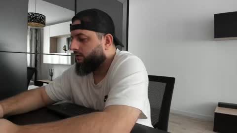 Snapshot of dravenpeak chatting on November 6, 2025, 10:49 am DravenPeak online show from November 6, 2025, 10:49 am